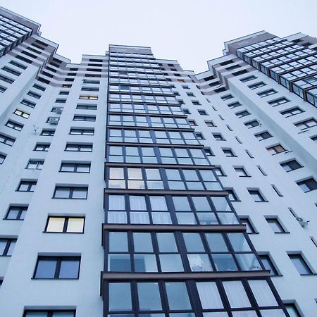 Уютная Квартира В Новом Доме Недалеко От Центра Мінськ Екстер'єр фото